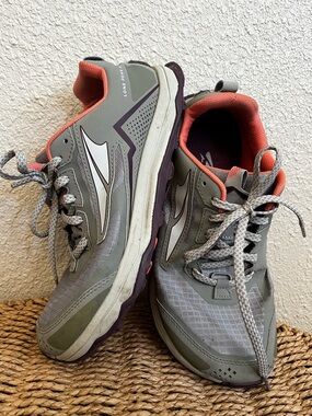 Altra Lone Peak Trail Running Hiking Outdoor Shoes Womens Size 9